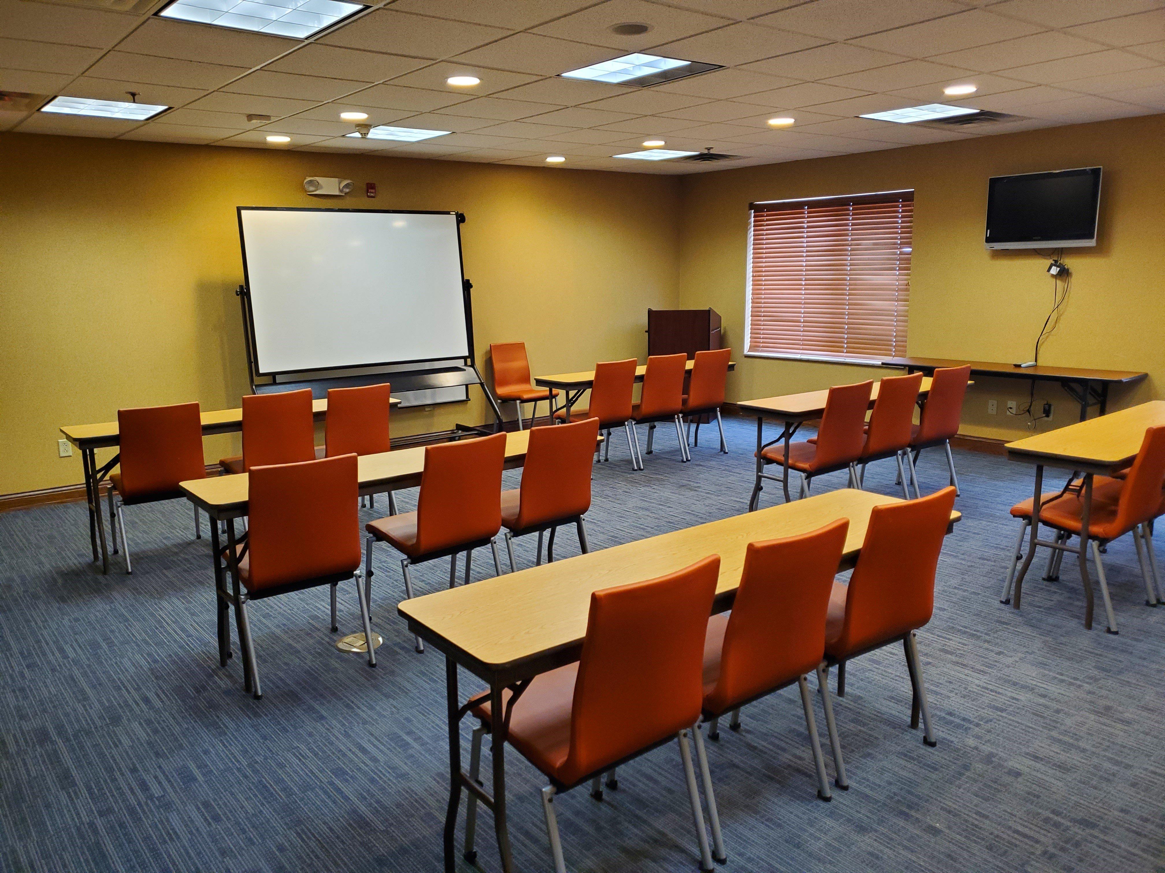 Holiday Inn Express Hotel & Suites Mattoon By Ihg Екстер'єр фото